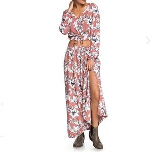 NWT Roxy Maxi Skirt and Blouse!